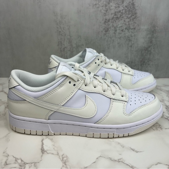 Women’s Nike Dunk Low 🥥 - Picture 12 of 16